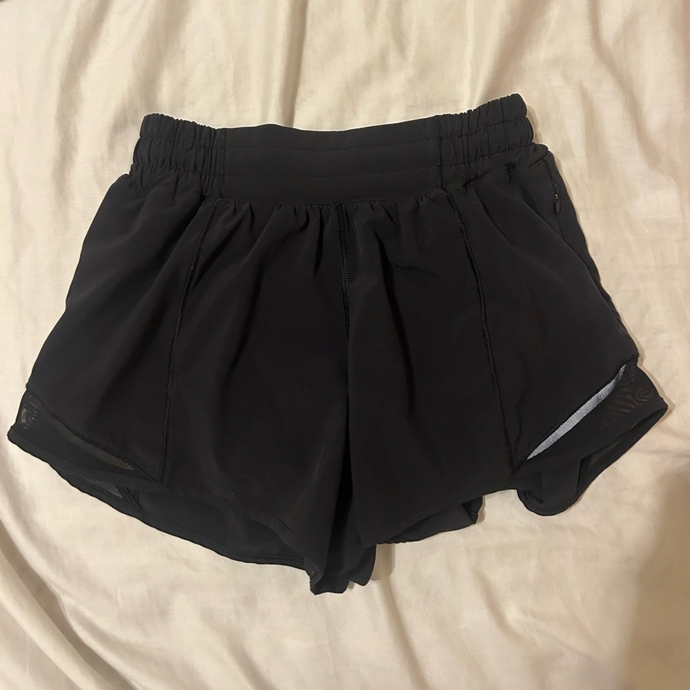 Lululemon hottie hot shorts 4” inseam